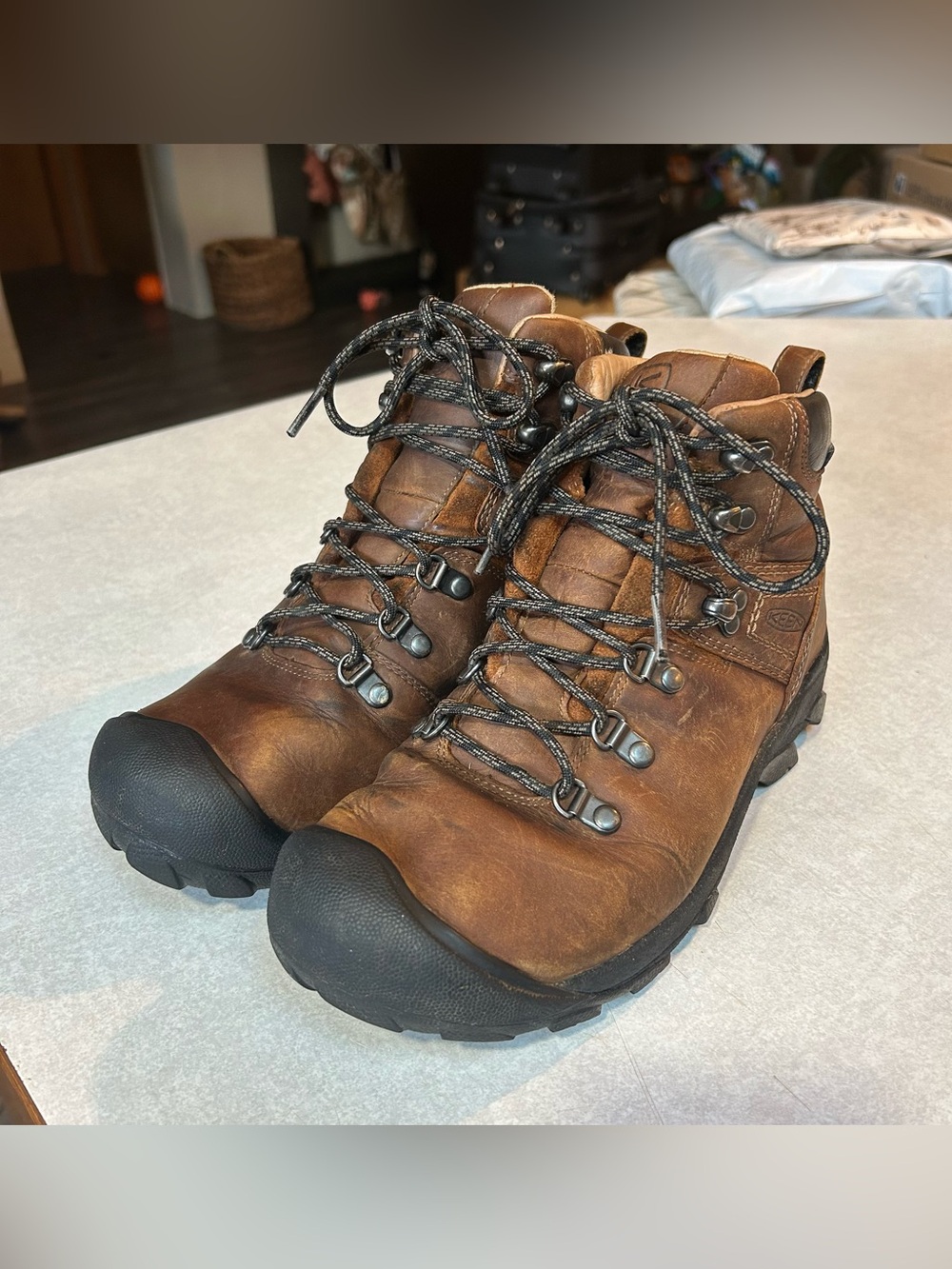 Keen Brown Leather Men’s Waterproof Hiking Boots